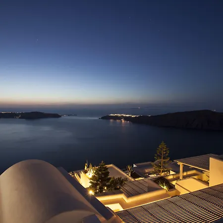 Abyssanto And Ξενοδοχείο 4*