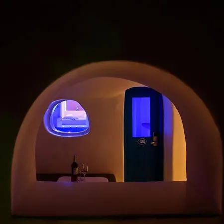 Abyssanto And Hotel 3*