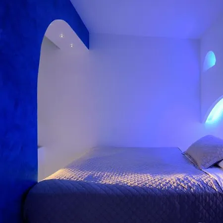 Abyssanto Suites&spa Hotel