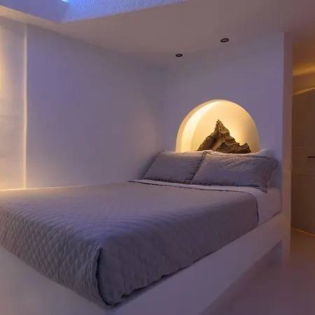 Abyssanto And Hotel 3*