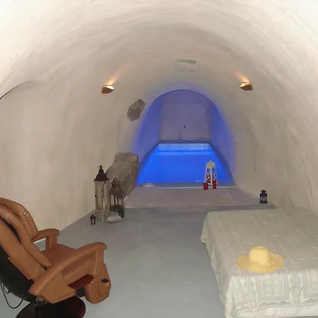 Hotel Abyssanto And 3*