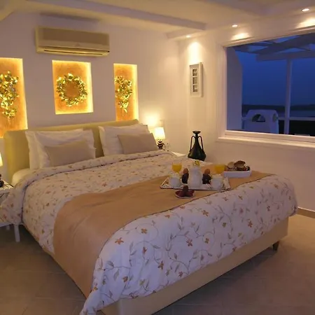 Abyssanto And Hotel 3*