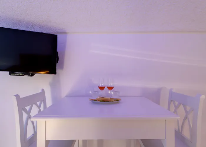 Otel Abyssanto And Imerovigli (Santorini)