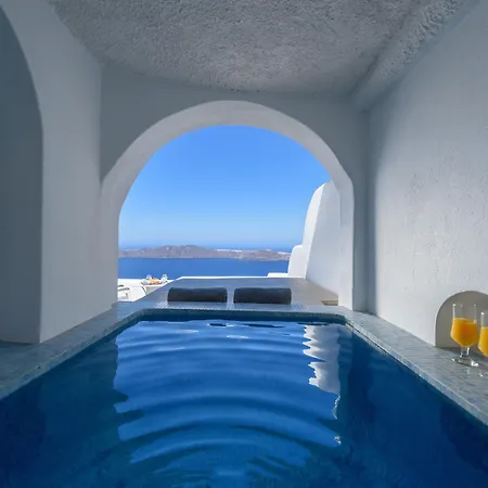 Abyssanto And Hotel 4*